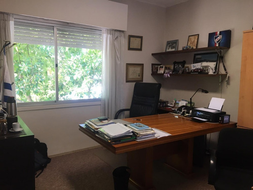 Edificio En Venta Ideal Para Oficina En Carrasco Sur!