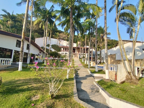 Casa Com Piscina Semi Olímpica Aquecida, (mansão),sauna, Spa Hidromassagem Para 9 Pessoas ,8 Quartos, 1516 Metros, Salão De Festas, Salão De Jogos Completo, Churrasqueira Completa, Alarme Cameras