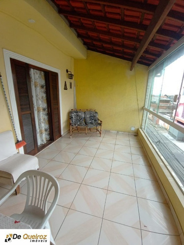 Imagem 13 de 14 de Amanda. Casa Grande Com Um Belo Sobrado No Cocaia