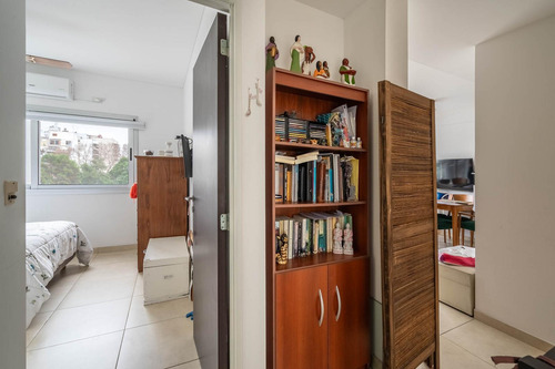 Venta Departamento De 2 Ambientes En Flores