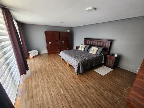 Casa En Venta De 5 Dorm. En Tiltil Ampliada Y Remodelada !!!