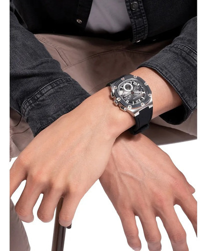 Reloj Guess Headline Gw0571g1 Hombre Multifunción Cuarzo Color De La Malla Negro Color Del Bisel Plateado Color Del Fondo Negro