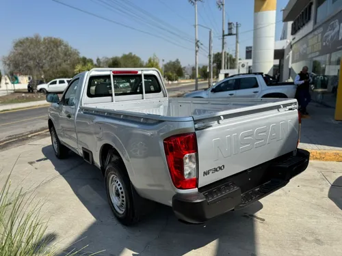 Nissan NP300 2.5 Pick Up Mt Ac