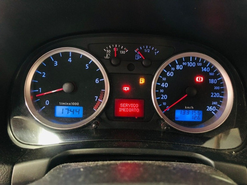 Imagem 8 de 12 de Volkswagen Golf 2010 1.6 Vht Total Flex 5p