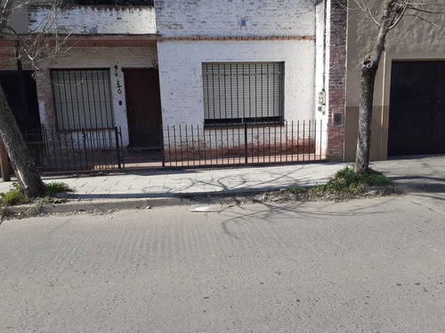 Casa Centrica En Venta, Ideal Desarrollo Inmobiliario (lujan