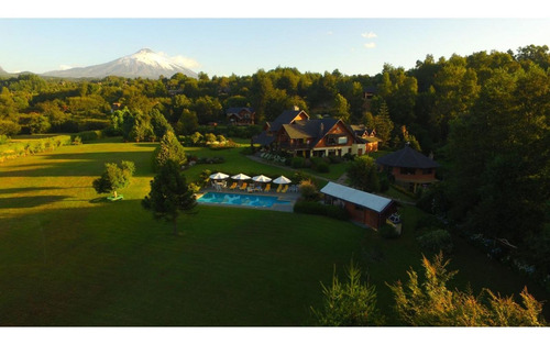 Imagen 5 de 30 de Espectacular Casa En Terreno Soñado - Club De Campo Los Risc