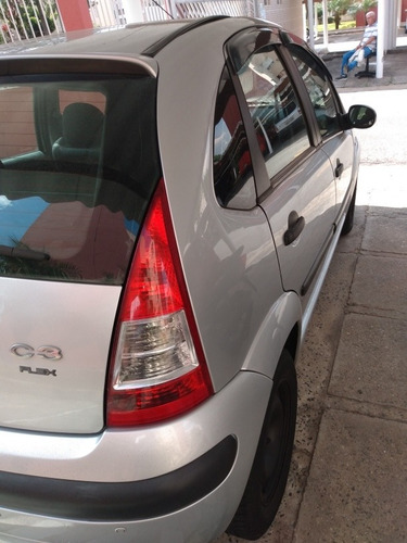 Imagem 4 de 7 de Citroën C3 2007 1.4 8v Glx Flex 5p
