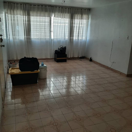 Imagen 5 de 14 de Apartamento Av Fuerzas Armadas Res Las Brisas Caracas