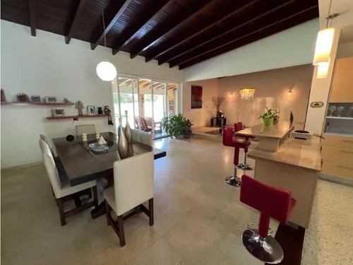 Vendo Casa 320m2 La Tahona 2325