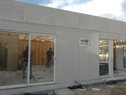 Imagen 2 de 11 de Vivienda Pre Fabricadas Estilo Minimalista Y Tradicional