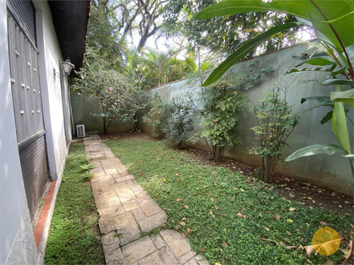 Imagem 4 de 15 de Casa Térrea No Alto De Pinheiros - Ic918
