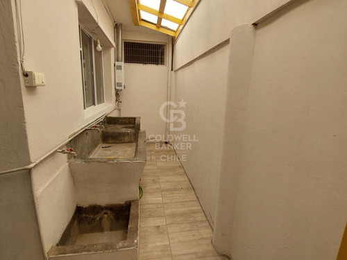 Vende Casa Con Proyección Comercial