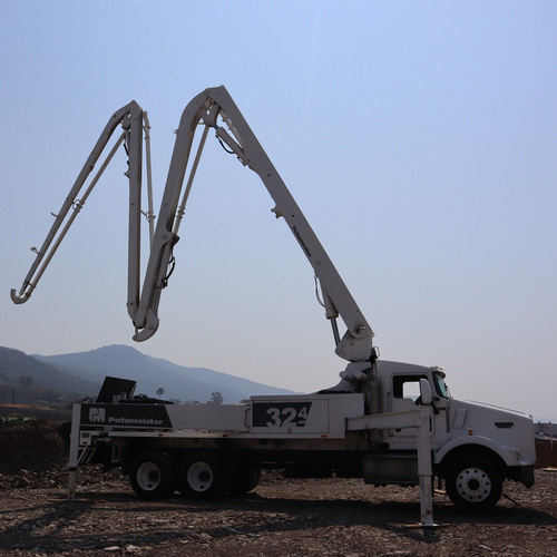 Bomba Pluma Tipo Z Para Hormigón Putzmeister De 32 Mts