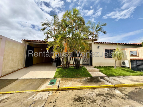 Julian Vende Casa En Los Bucares Cabudare #26-233