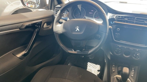 Imagen 14 de 15 de Peugeot 301 1.6 Allure Mt