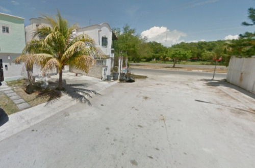 Casa En Venta, Remate Hipotecario, Col. Jardines De Bonampak, Cancun, Quintana Roo. Laab2
