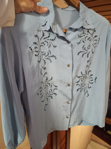 Hermosa Camisa Calada Bordado Richeleau 