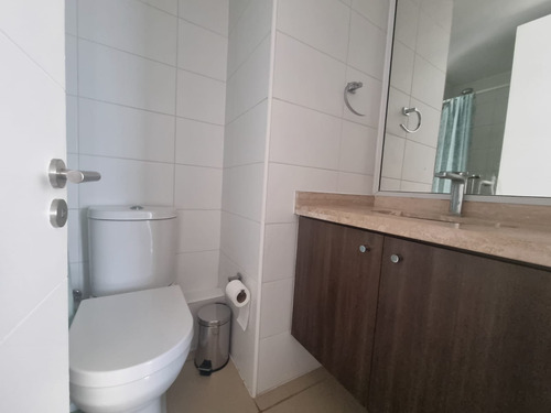 Se Arrienda Depto 2d+2b+1est Sin Amoblar 1.000.000/ Semiamob