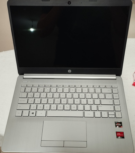 Laptop Hp Ryzen 3, 256 Gb Ssd, Batería Al 100 % Color Plata. (Usado)