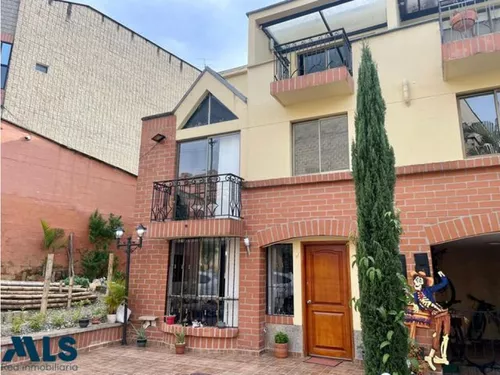Hermosa Casa Con Excelente Ubicación En Sabaneta(mls#237463)