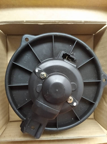 Imagen 2 de 2 de Soplador Aire Acondicionado Yaris