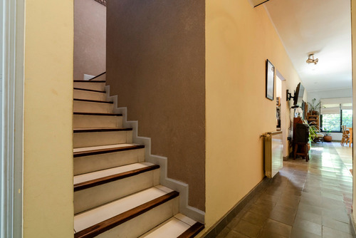 Venta Casa 5 Ambientes Patio Villa Del Parque