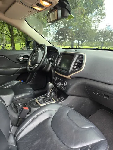 Jeep Cherokee 3.2 Longitude