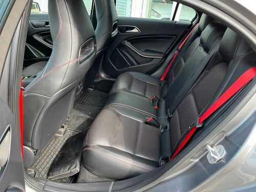 Imagen 21 de 25 de Mercedes Benz A250 Sport