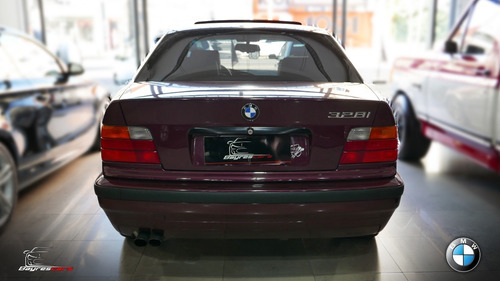 Imagen 6 de 12 de Bmw Serie 3 2.0 328i Sedan