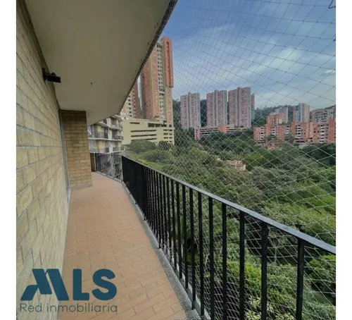 Apartamento En Avenida Las Palmas(mls#252077)