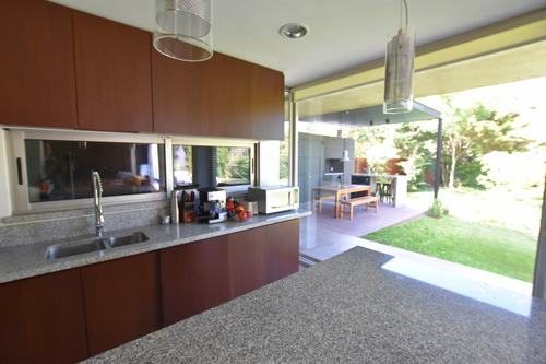 Imagen 13 de 14 de Dueño - Casa De Diseño En Inmejorable Ubicación