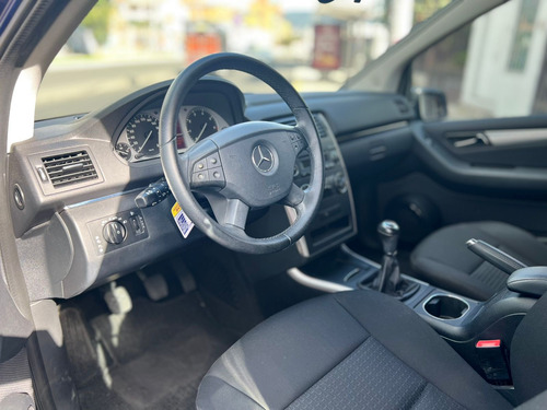 Mercedes Benz B180 Mt