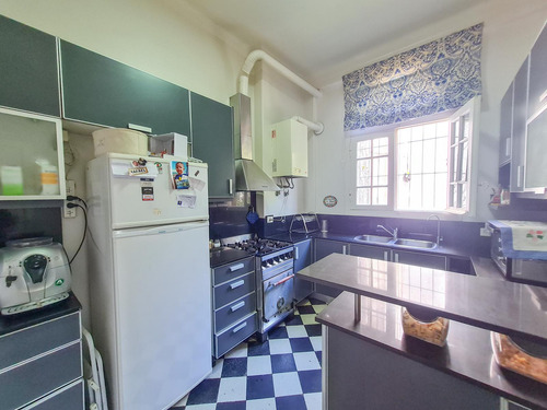 Imagen 22 de 27 de Departamento En Venta De 6 Ambientes , Muy Luminoso Y Tranquilo, Totalmente Reciclado! En Edificio Histórico Patrimonio De La Cuidad. Recoleta