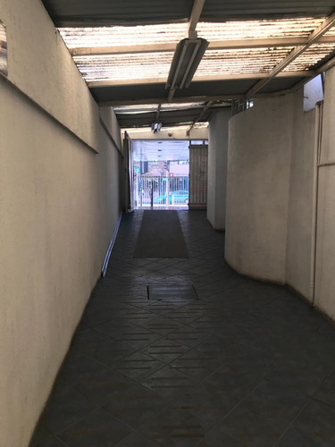 Se Vende Gran Construcción, Ideal Centro Medico, Oficinas,