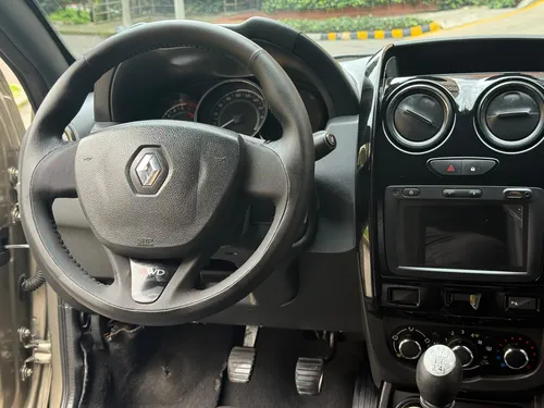 Renault Duster 2.0 Dynamique 4X4 MT