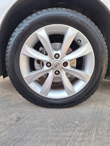 Nissan Versa 1.6 Advance At