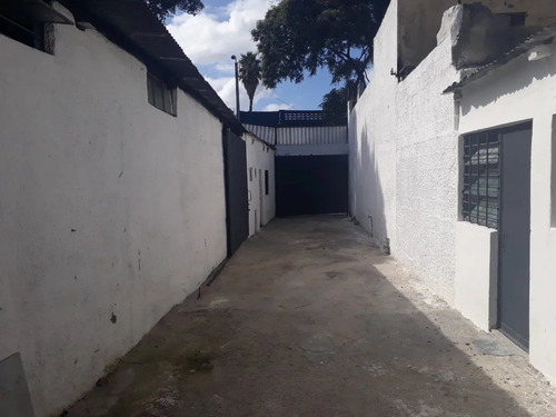 Imagen 4 de 6 de Alquiler Local Comercial 320 Ms 2 . 12 Mts2 Frente 1o Mts Con Entrada Para Camiones. Unión