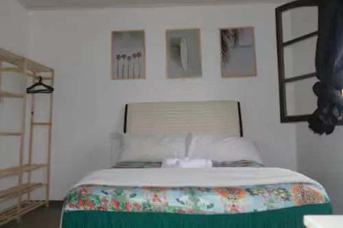 Casa Na Praia Da Juréia, Pé Na Areia, Com Piscina, Frente Ao Mar. Sítio À Beira-mar!