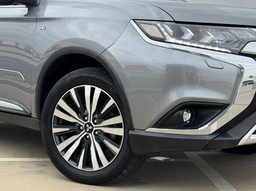 Mitsubishi Outlander 3.0 MIVEC V6 HPE-S AWD