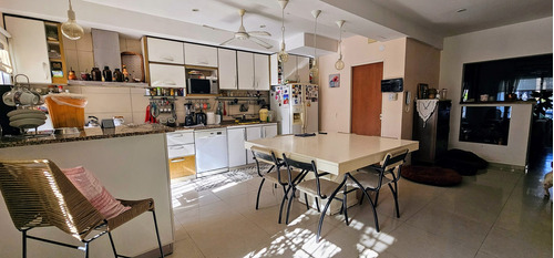 Casa Chalet En Venta En Villa Sarmiento, Morón, G.b.a. Zona Oeste, Permuta Por Depto En Caba O Haedo