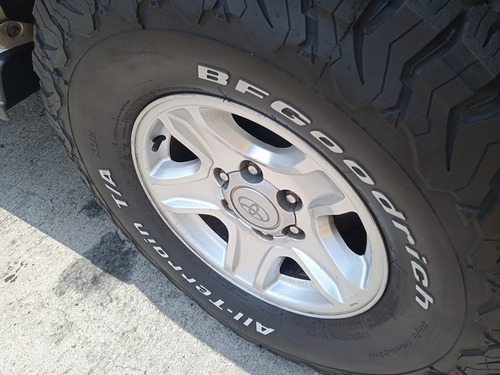 Imagen 10 de 13 de Toyota Prado