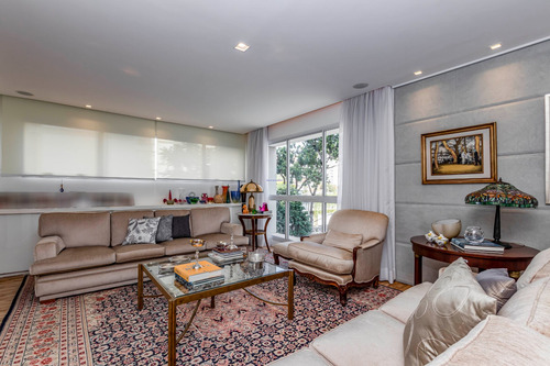 Imagem 5 de 20 de Apartamento 236m², 03 Dormitórios (sendo Suítes), 04 Banheiros E 04 Vagas Na Garagem. Condomínio Com Portaria, Segurança 24hrs, Piscina, Salão. - 21011309 - 68998718