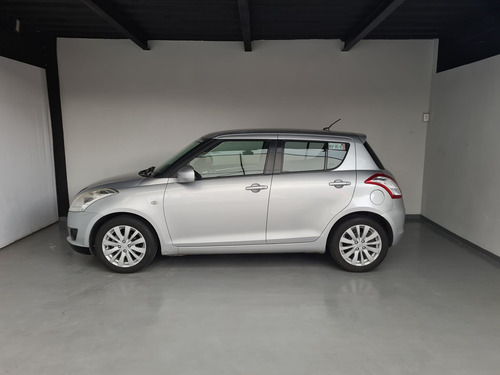 Imagen 5 de 15 de Suzuki Swift 2012 1.4 Gls Mt