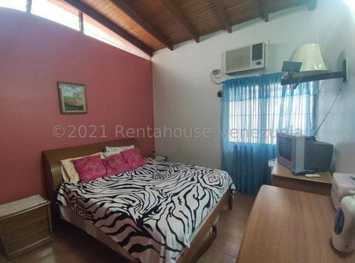 Imagen 24 de 30 de Casa La Mulera Maracay 04 Dormitorios 04 Baños Gran Tamaño 22-1556 ##