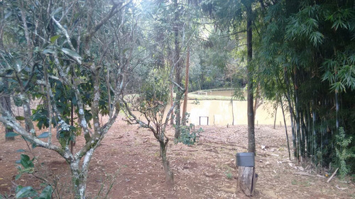 Sitio Com 50.000 Metros Quadrados Em Caxambu Sul De Minas , 09 Klm Da Cidade, Muita Água,bom Para Piscicultura, 03 Lagos Com Peixe. - 246