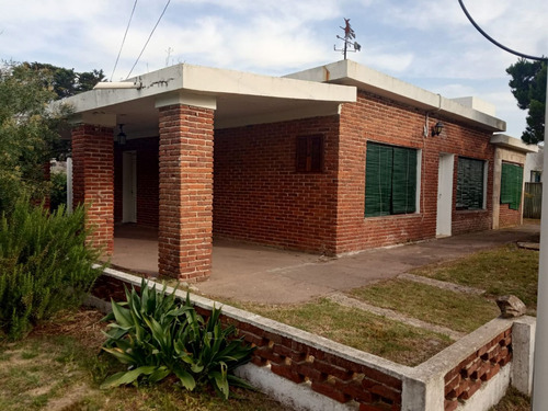 Casa En Alquiler Por Temporada De 3 Dormitorios En Manantiales (ref: Bpv-7575)