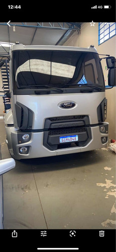 Ford Cargo 2423