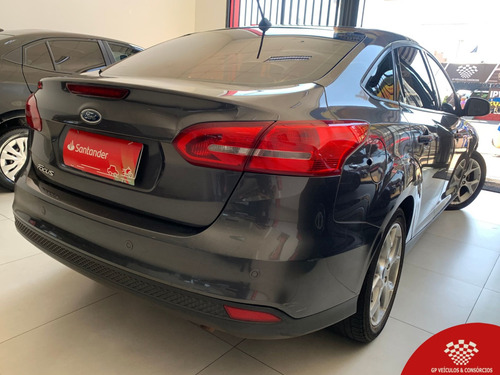 Ford Focus 2.0 SE 16V FLEX 4P POWERSHIFT