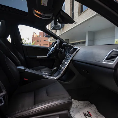 Volvo XC60 Momentud 2.0