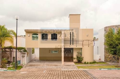 Casa En Venta, Colonia La Calera, Puebla